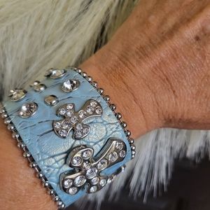 BRAND NEW CROCODILE!! LEATHER Bracelet Just in Time for the Holiday!! 😇